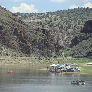 Boating, kayaking at Echo Canyon State Park in the summer