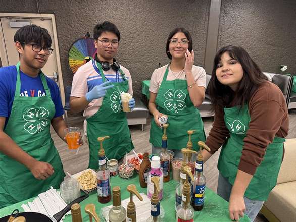 4H kids cooking
