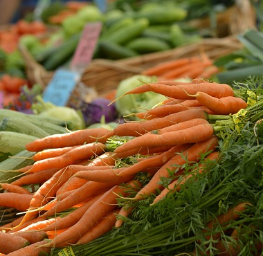 Carrots at the farmers market stand. 