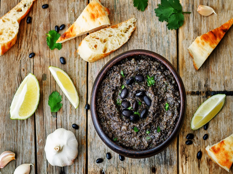 Black Bean Hummus