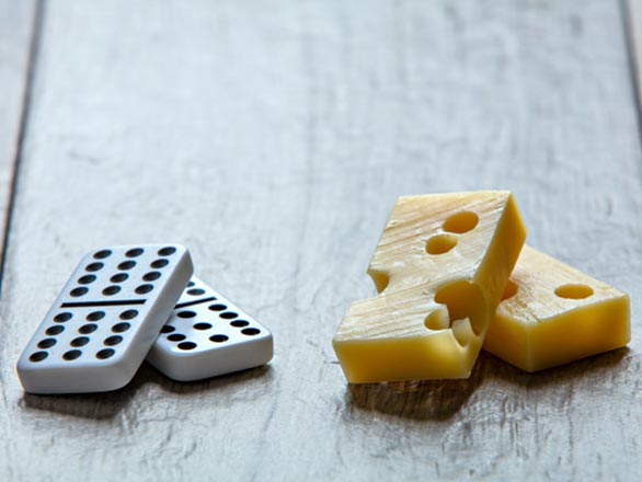 cheese sticks next to 2 dominos
