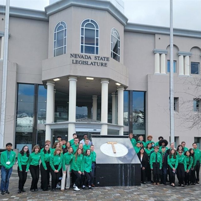 4-H youth members in front of the Nevada State Legislature